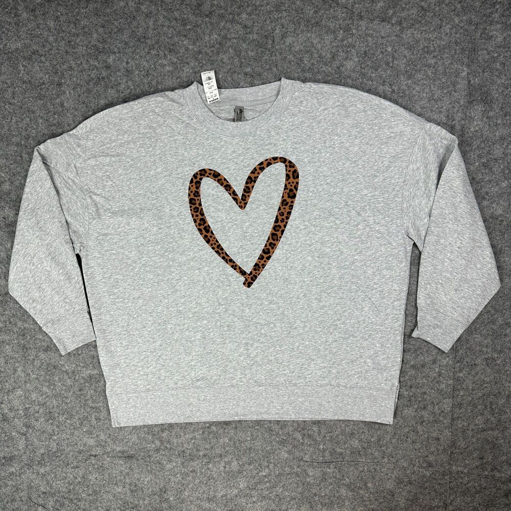 Instant Message Womens 2XL Grey Leopard Heart Sweatshirt Oversized Crewneck NWT